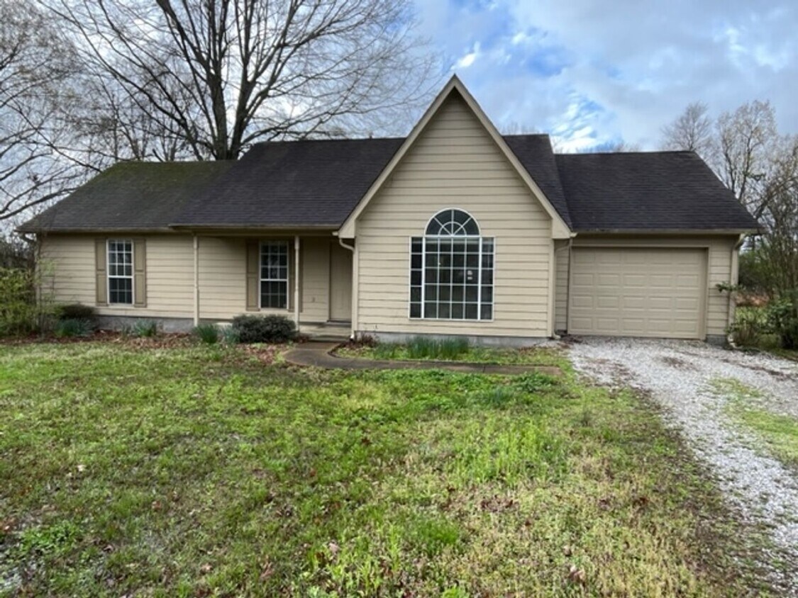 242 Forest Hill Rd, Byhalia, MS 38611 House Rental in Byhalia, MS