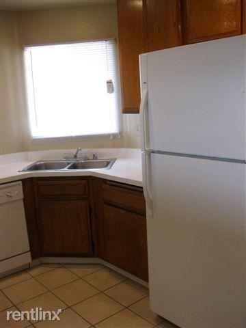 Building Photo - 1411 Obispo Ave