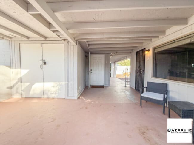 Foto del edificio - Furnished 1/1 Phoenix Triplex Unit - Comfort &amp; Convenience!