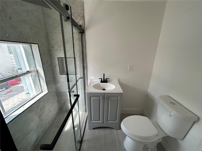 Foto del edificio - 3529 NW 34th St