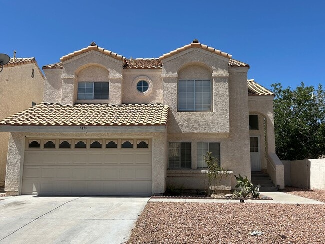 Building Photo - 3 Bedroom House with Pool