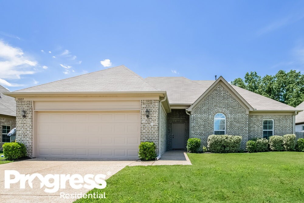 Primary Photo - 5009 Forest Oasis Ln