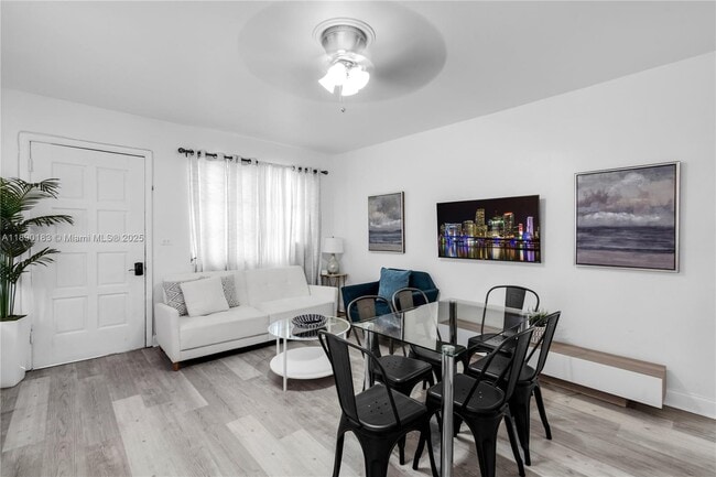 Foto del edificio - 975 SW 10th St