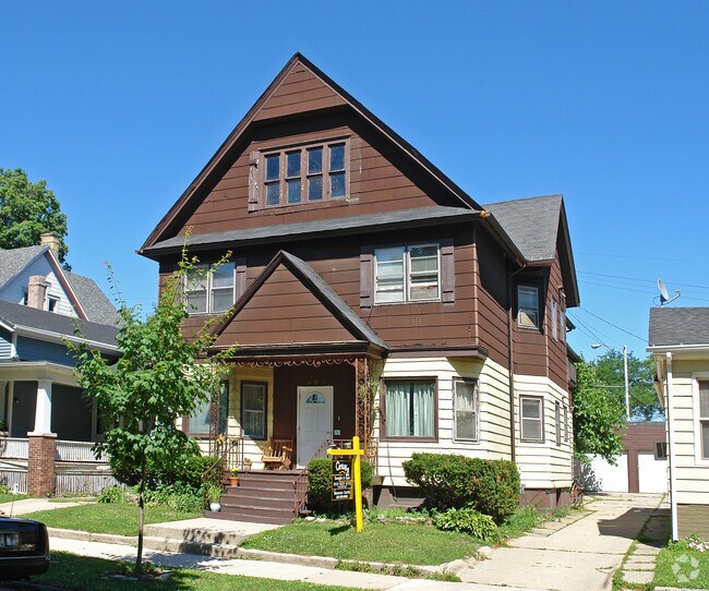 Foto del edificio - 909 College Ave