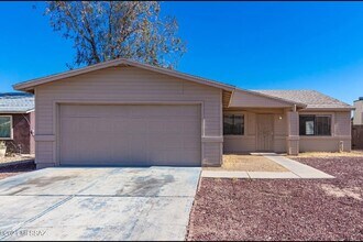 Building Photo - 1940 W Chardonnay Dr