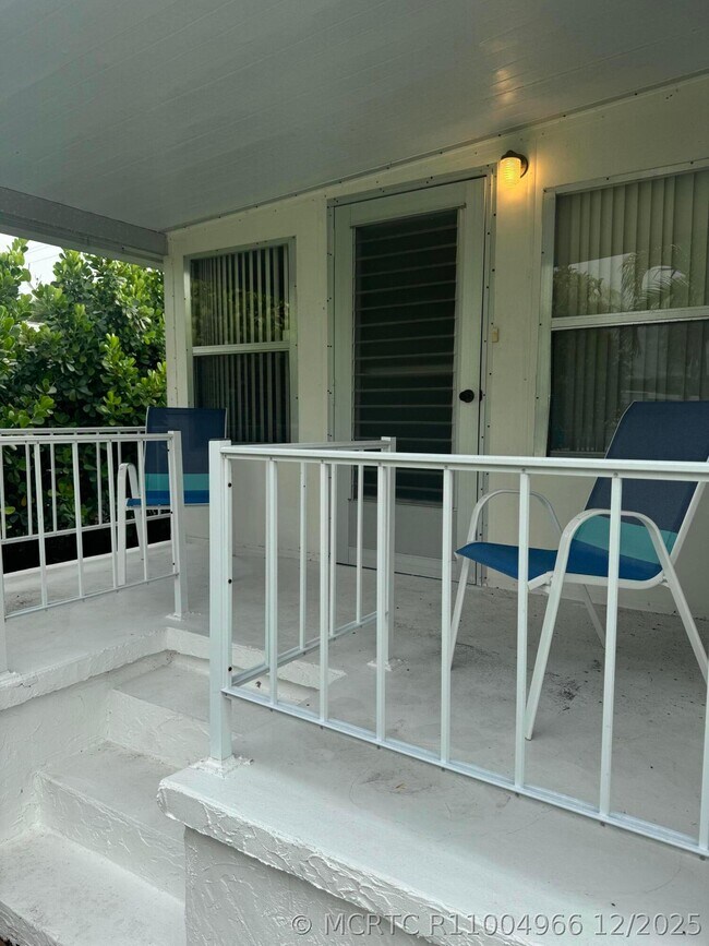 Foto del edificio - 8051 SE Homestead Ave