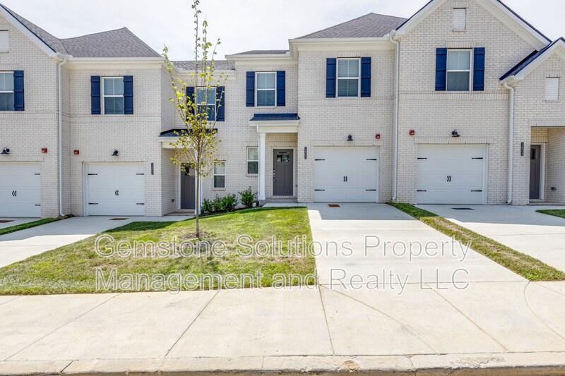 Primary Photo - 204 Douglas Bend Rd