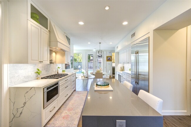 Building Photo - 1019 Ivy Wall Dr