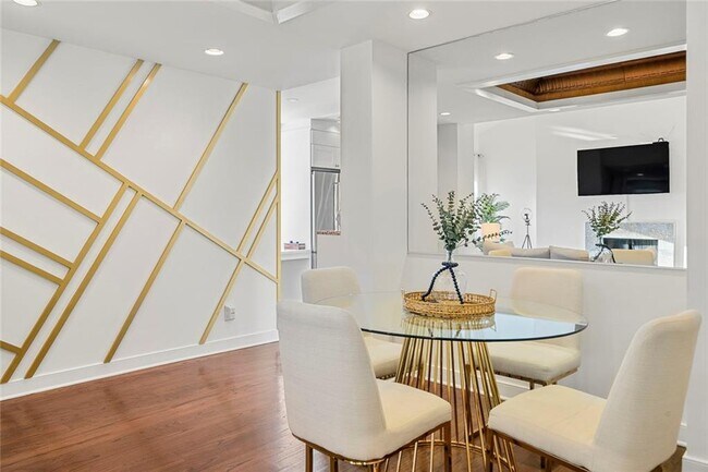 Foto del edificio - 2840 Peachtree Rd NW