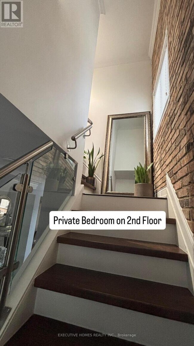 Photo du bâtiment - 1341 Freeport Dr