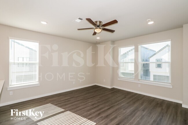 Foto del edificio - 18436 Idyllic Aly