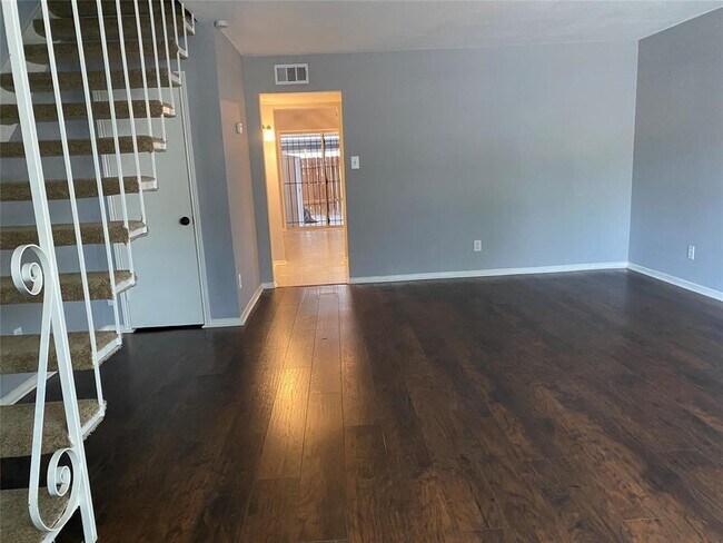 Foto del edificio - 8202 Fondren Rd