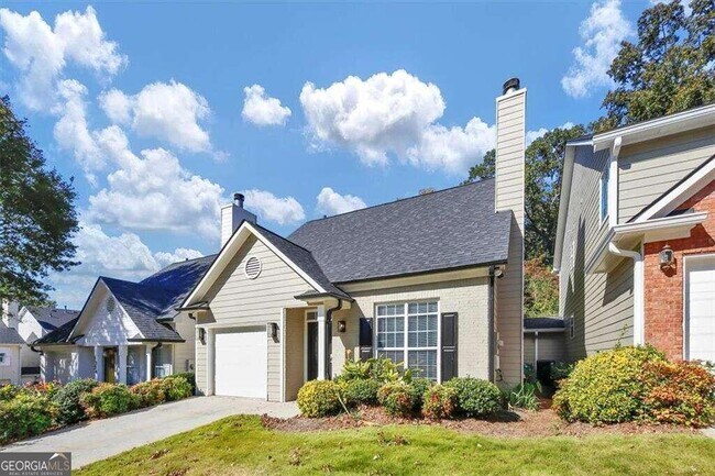 Building Photo - 1338 Gates Dr SE