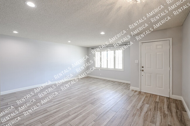 Foto del edificio - 10534 E Mercer Ln