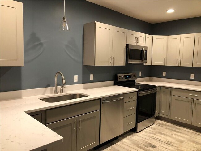 Foto del edificio - 63 Wheeler Ave