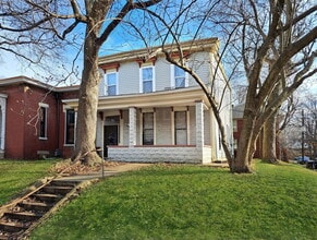 Building Photo - 1123 S Brook St