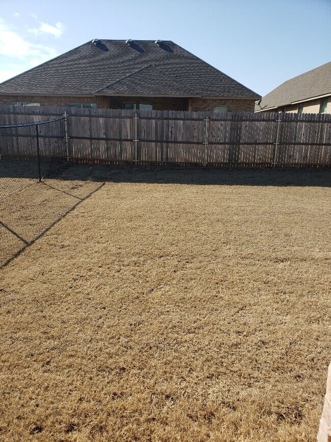Building Photo - TAKE A LOOK AT YOUR NEW HOME!