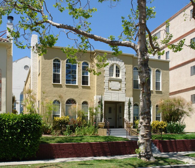 Building Photo - 151 S Maple Dr