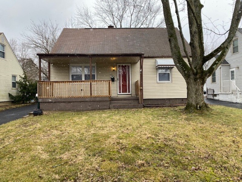 Primary Photo - 3551 Dresden St