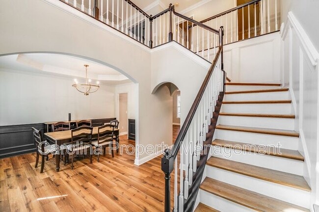 Building Photo - 10243 Squires Way