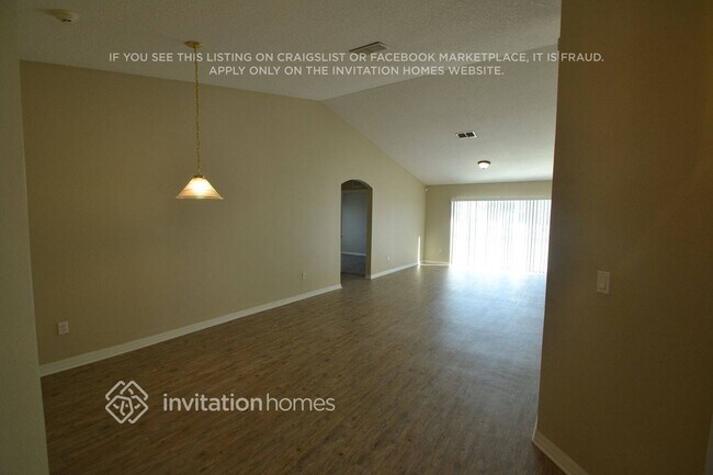 Foto del edificio - 2440 Oak Mill Dr