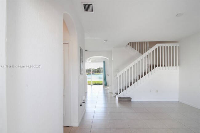 Foto del edificio - 1438 SE 24th Ct