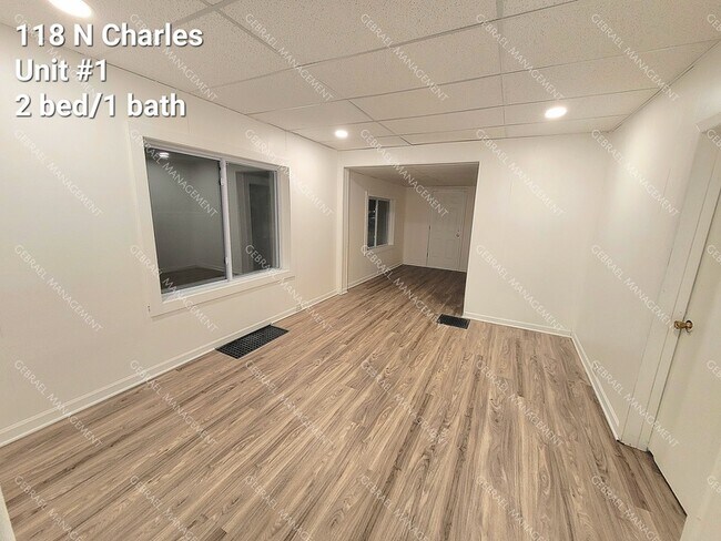 Foto del edificio - 118 N Charles St