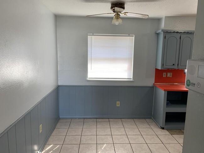 Photo - 1300 E Madison St House