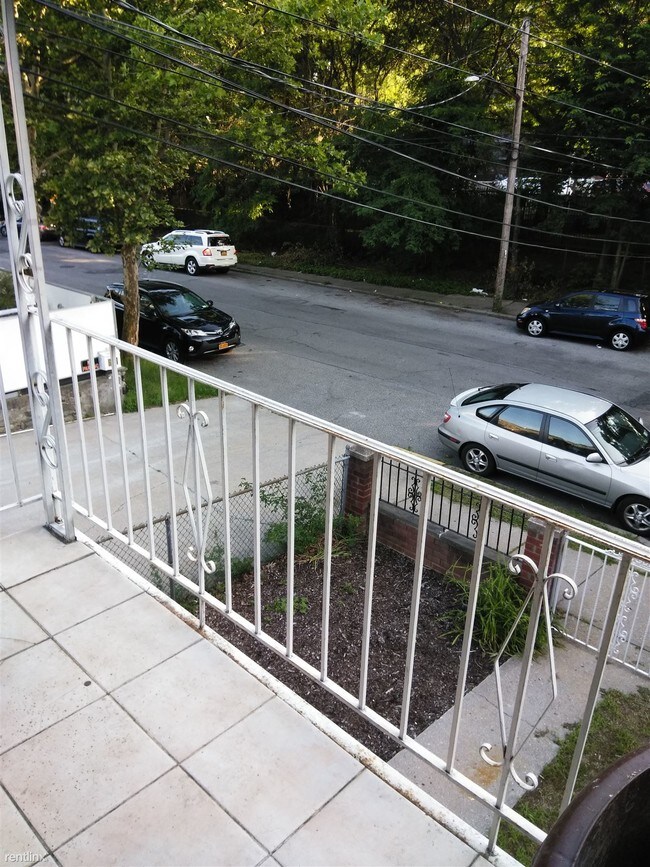 Foto del edificio - 3 br, 2 bath House - 3450 Boller Ave