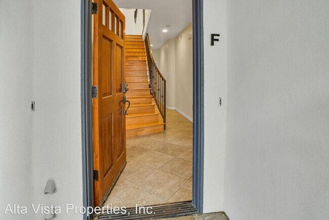 Foto del edificio - 3 br, 3 bath House - 366 Forward St., Unit F