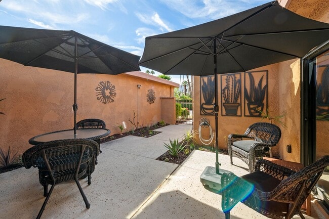 Building Photo - Designer Seville Condo w/ Golf & Mountain ...