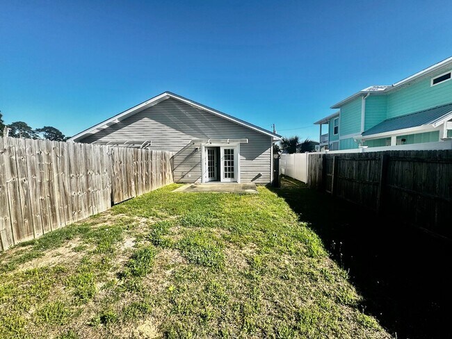 Foto del edificio - 3908-3910 Raven St