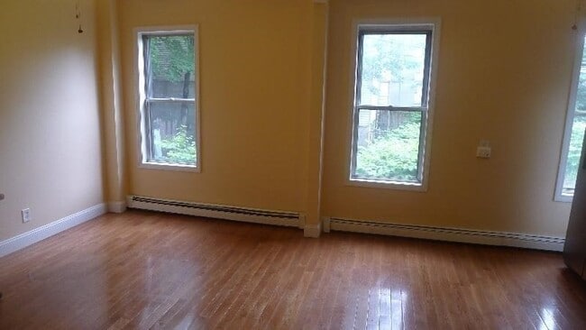 Building Photo - 63 I St