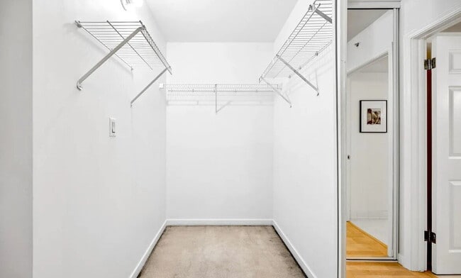 Foto del edificio - 1-bedroom, 1-bathroom condo offering style, comfort, and convenience in one of San Francisco's mo...