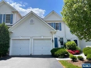 Building Photo - 43 Thistle Dr