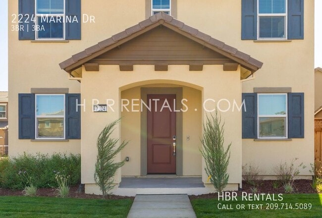 Building Photo - River Island Beautiful 3 Bedroom Rental Mo...