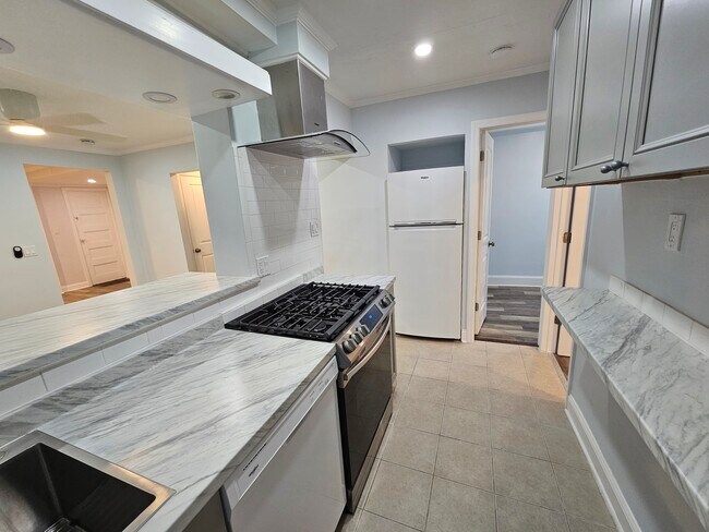 kitchen - 1207 13th St