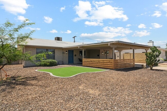Building Photo - 6943 E Granada Rd