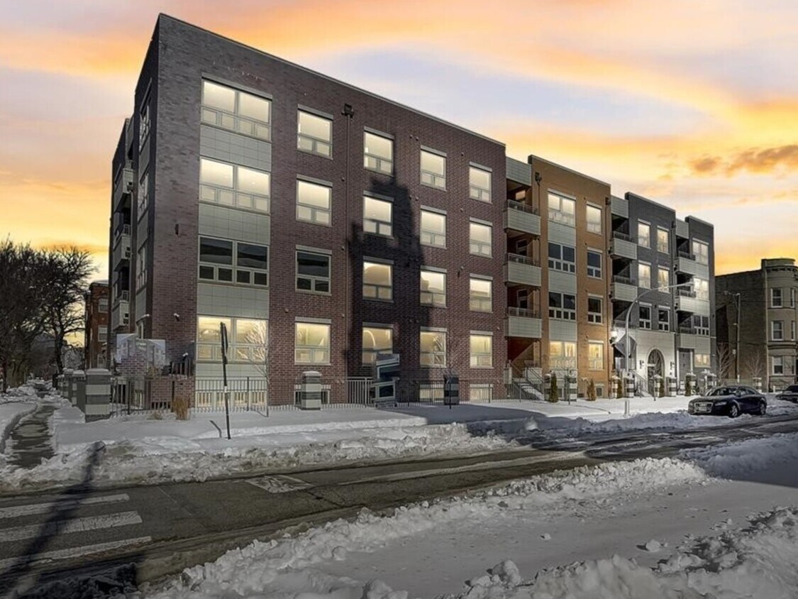 Primary Photo - 6349 S Woodlawn Ave