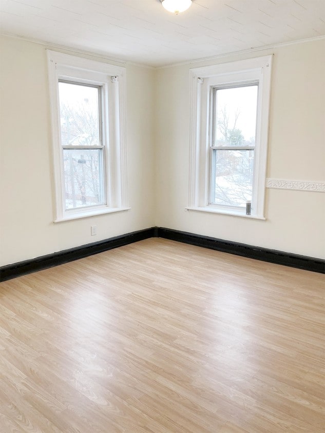Foto principal - 27 3rd St