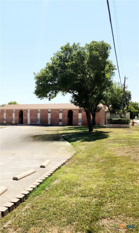 Building Photo - 1629 Martin Luther King Jr Dr
