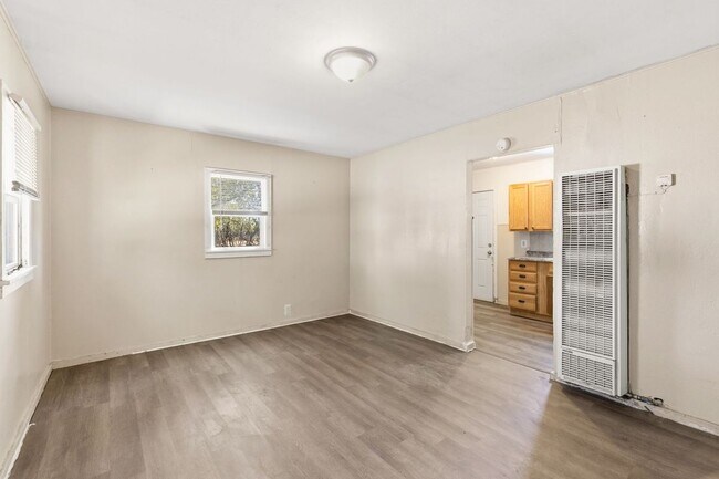Foto del edificio - 207 N Santa Fe Ave