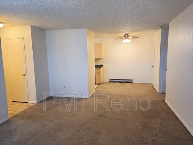 Foto del edificio - 2100 Highview Ct