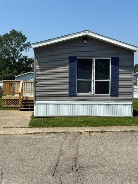 Building Photo - 1524 Crescent Ln Dr