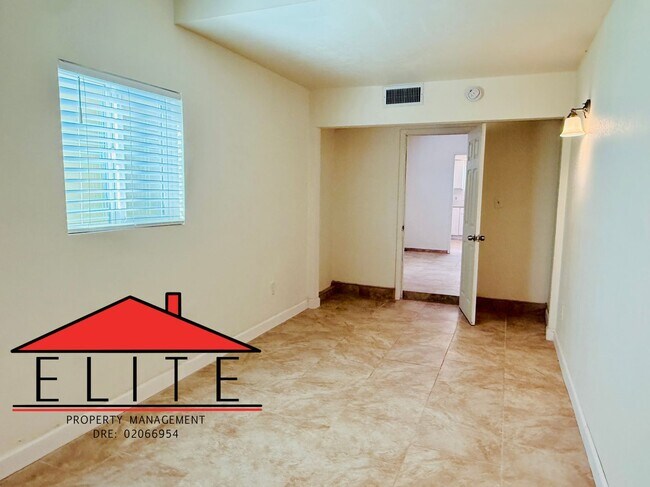 Foto del edificio - 332AL