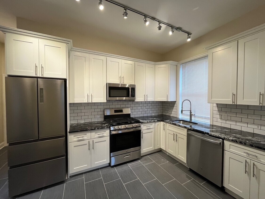 Photo - 4739 Essex Way (Pittsburgh, PA)