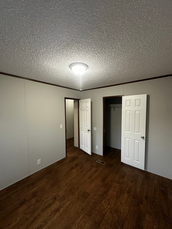 Photo - 9477 Lansdowne Rd House