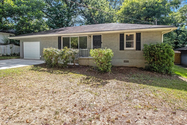 Building Photo - 1686 Derrill Dr