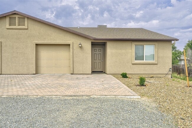 Building Photo - 3850 E Teri Ct