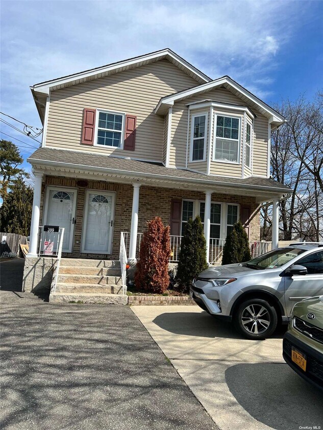 Foto principal - 399 Merrick Ave